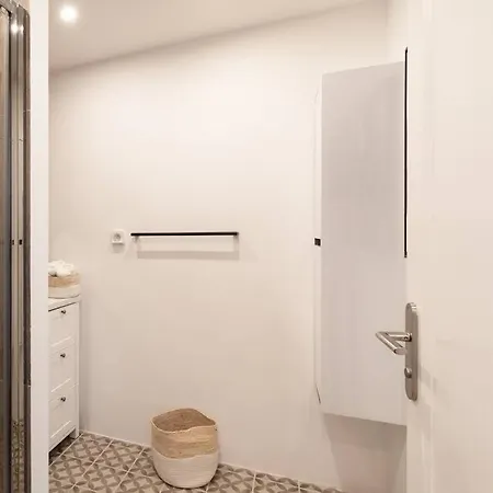 Apartment L24 Meyerbeer Promenade 1min Sea & Negresco Ac/balcony *